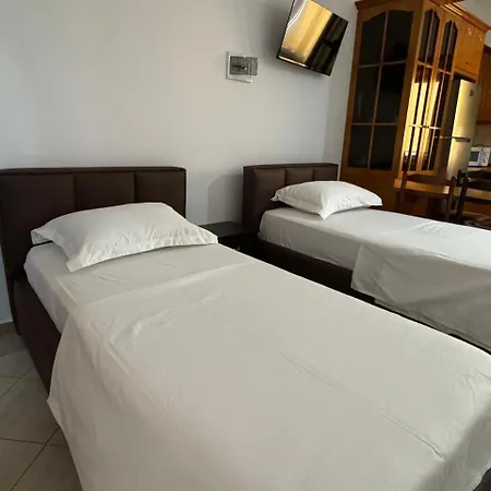 Enea Apartamento *