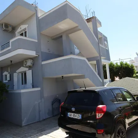 Enea Apartment *