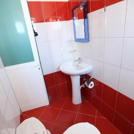 Apartment Enea *