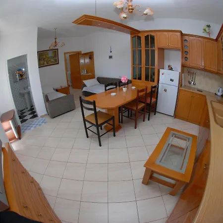 Enea Apartment